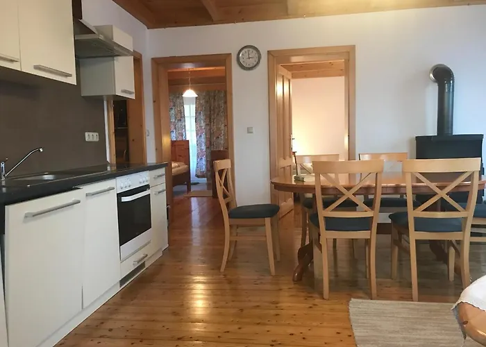 艾尔塔梅尔豪弗农家乐 *